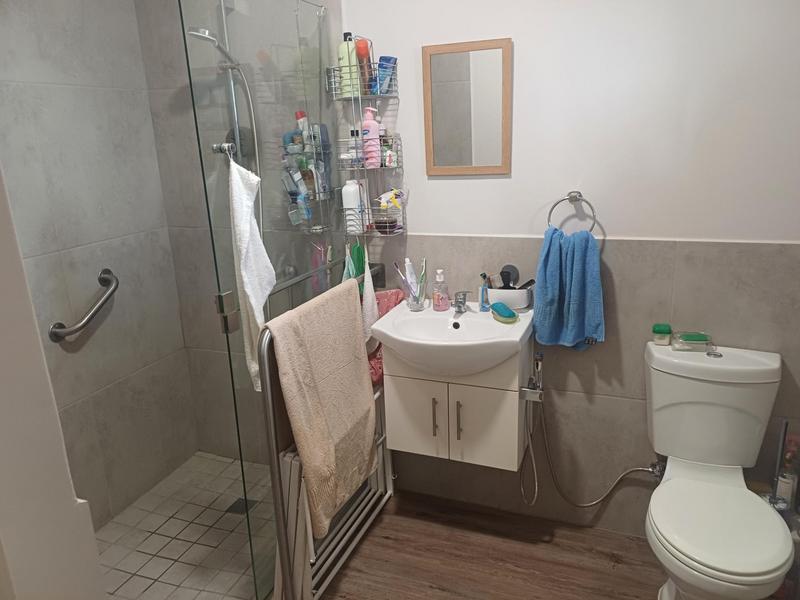1 Bedroom Property for Sale in Buhrein Western Cape